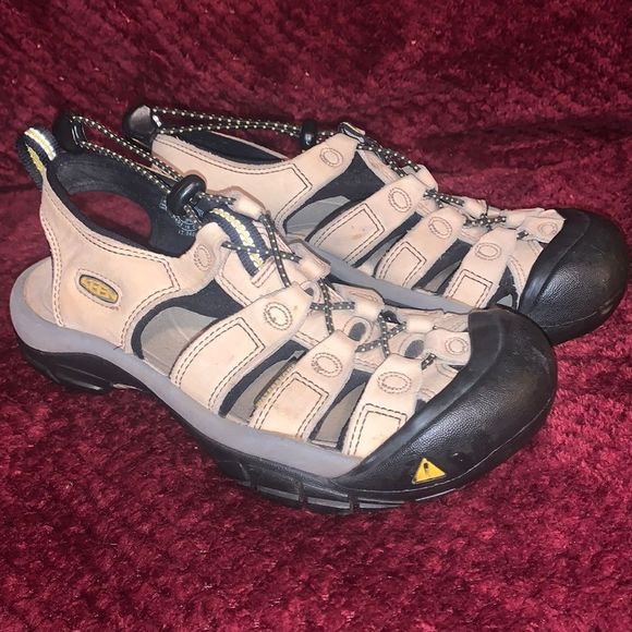 KEEN Womens Whisper Sandal Outdoor Water Hiking
Waterproof Shoe. - Picture 1 of 5